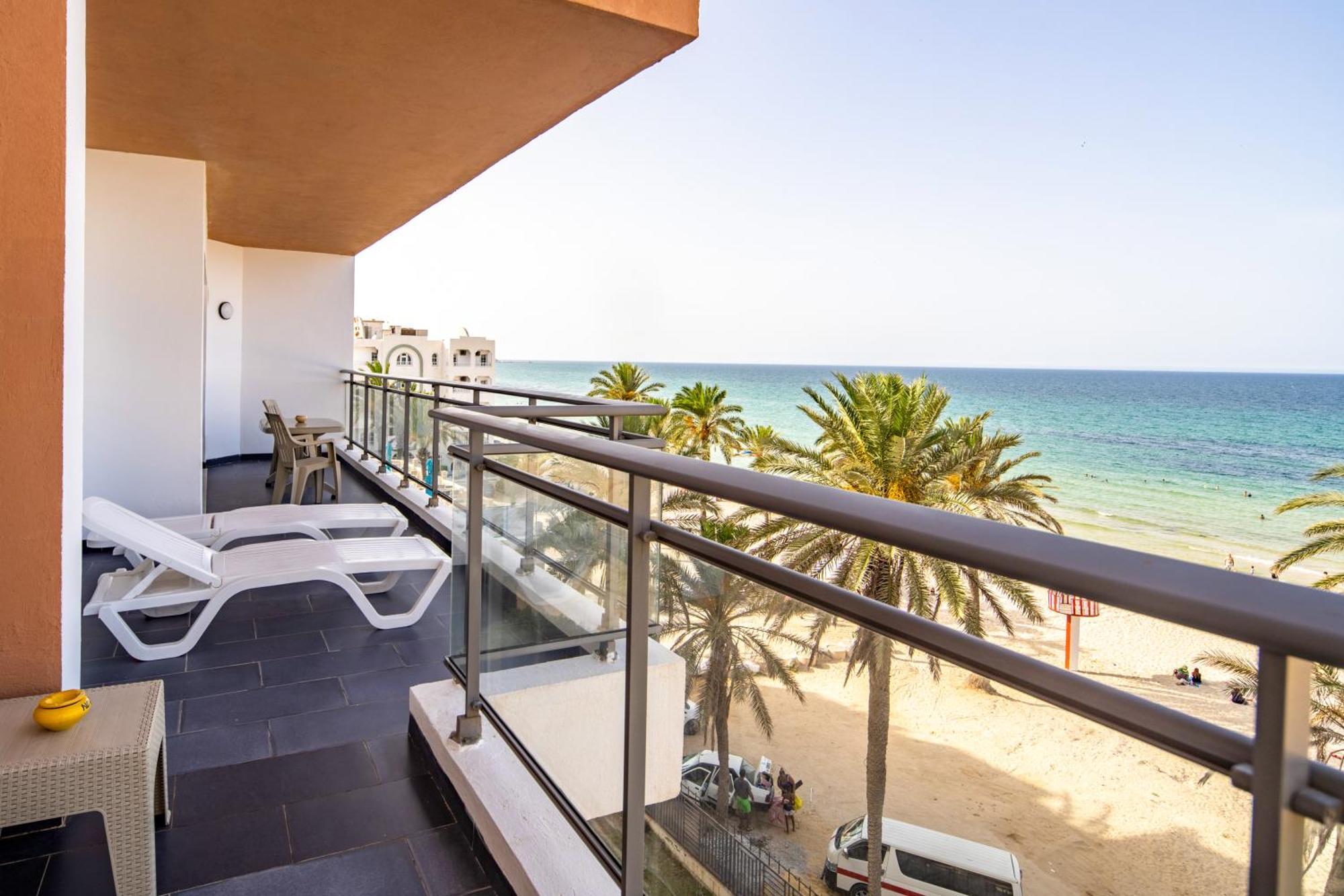 Novostar Monte Carlo Sea View F41 *