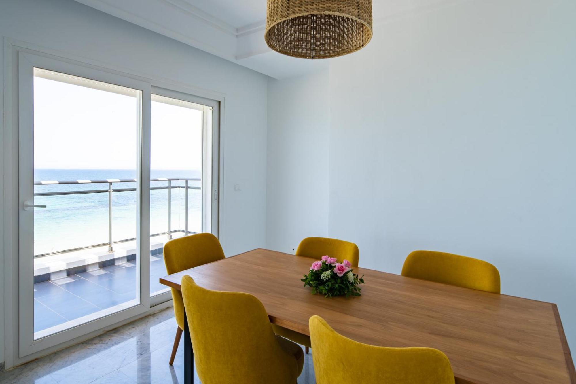 Novostar Monte Carlo Sea View F41 *